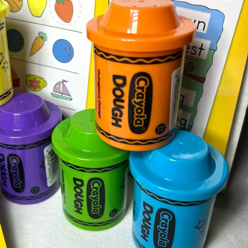 CRAYOLA HALF PINT #2 GIFT SET - Picture 6 of 16